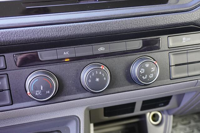 Volkswagen CRAFTER 140pk Automaat Bakwagen Laadklep 750 KG App-Connect Cruise Control