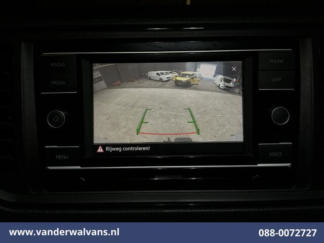 Volkswagen CRAFTER 2.0 TDI 141pk L3H3 L2H2 Euro6 Airco | Camera | Apple Carplay | Cruisecontrol | 3000kg Trekhaak Android Auto, Chauffeursstoel, Bijrijdersbank