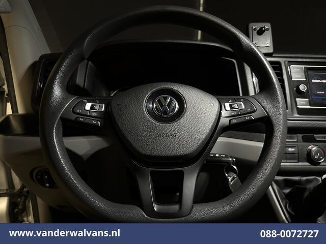 Volkswagen CRAFTER 2.0 TDI 141pk L3H3 L2H2 Euro6 Airco | Camera | Apple Carplay | Cruisecontrol | 3000kg Trekhaak Android Auto, Chauffeursstoel, Bijrijdersbank