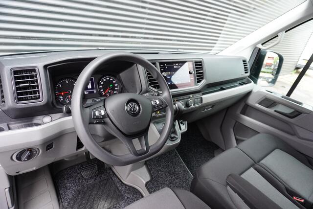 Volkswagen CRAFTER 140 PK Automaat L3H3 App Connect Cruise Control Camera Navi Trekhaak Voorruitverwarming