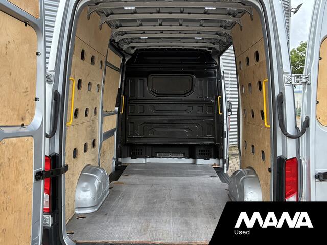 Volkswagen CRAFTER 35 2.0 TDI L3H3 177pk Automaat Dubbele schuifdeur Camera Airco Cruise