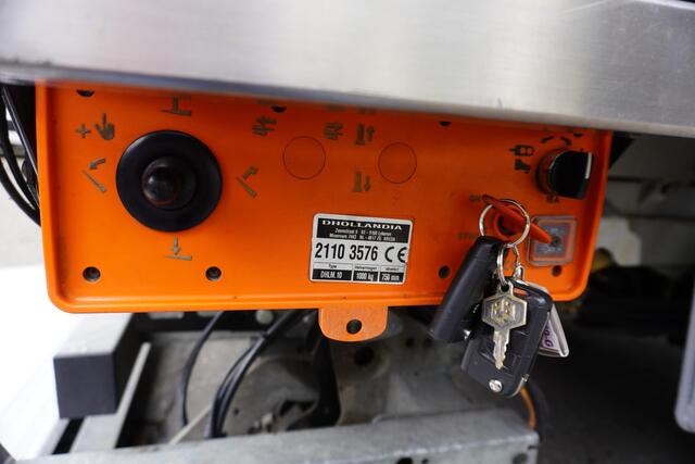Volkswagen CRAFTER 50 177 PK Automaat Bakwagen Dubbellucht Laadklep 1000KG