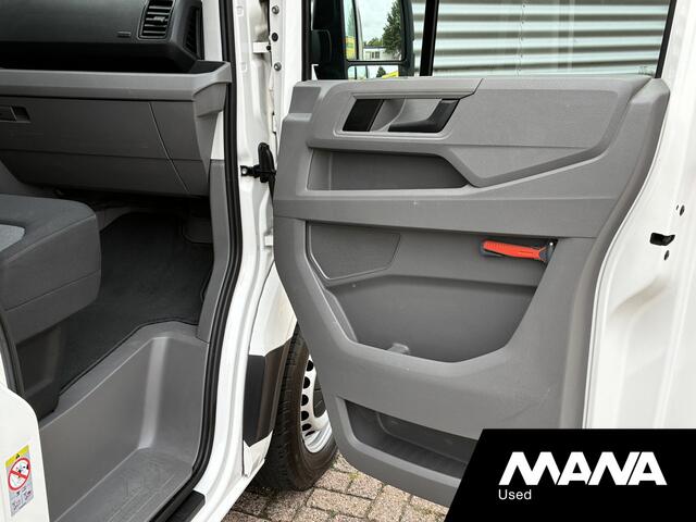 Volkswagen CRAFTER 30 2.0 TDI L3H2 Cruise Camera Carplay Trekhaak Voorruitverwarming