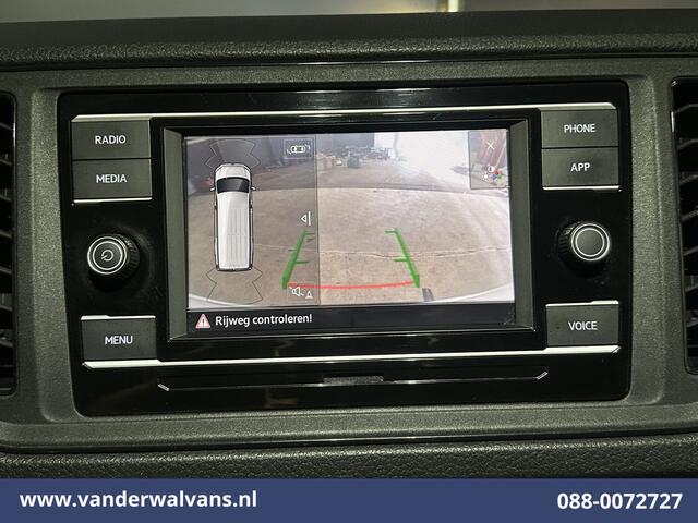 Volkswagen CRAFTER 2.0 TDI 141pk L3H2 L2H1 Euro6 Airco | Camera | Apple Carplay | Android Auto Parkeersensoren, Bijrijdersbank
