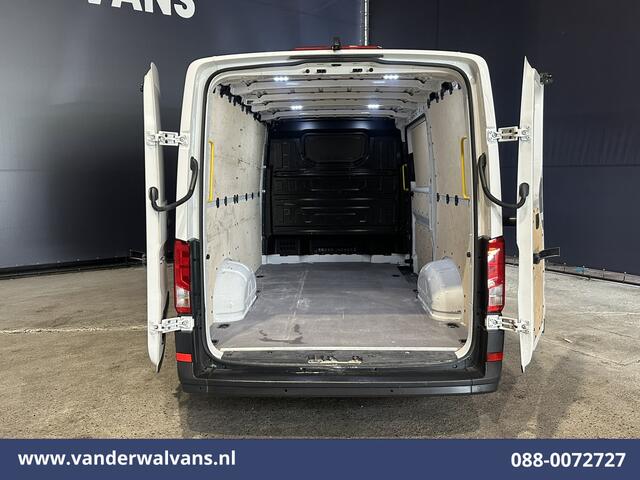 Volkswagen CRAFTER 2.0 TDI 141pk L3H2 L2H1 Euro6 Airco | Camera | Apple Carplay | Android Auto Parkeersensoren, Bijrijdersbank