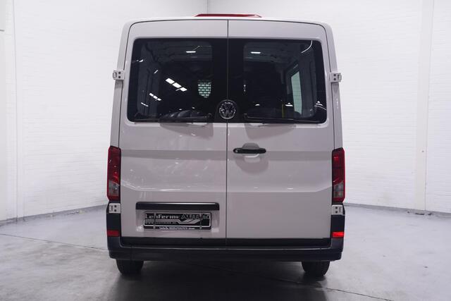 Volkswagen CRAFTER 2.0 TDI 140 pk L3H2 Lang / Laag Airco, Navi Airco, Deuren met Ramen, DAB+, PDC V+A, 3-Zits