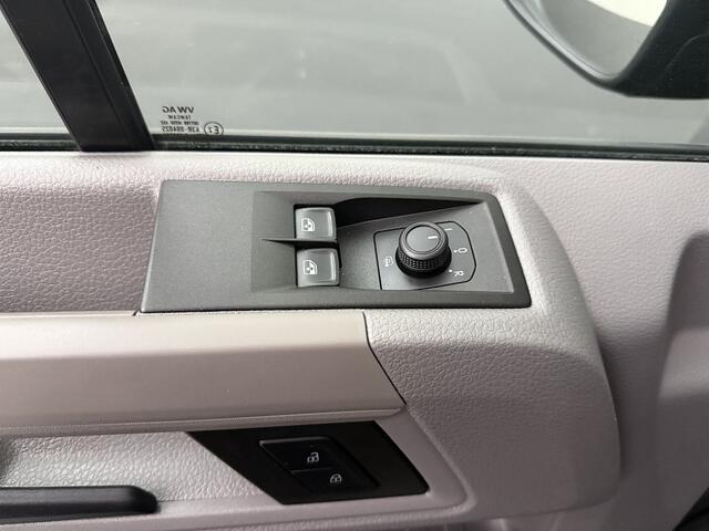 Volkswagen CRAFTER 2.0TDI 140PK Automaat L4H3 Highline ( 2024) | Navigatie | Camera | 3-Zits | Betimmering