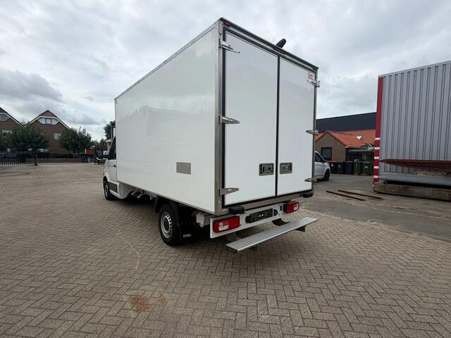 Volkswagen CRAFTER bakwagen koeling airco volle opties rechts bij deur schade kijk de fotos