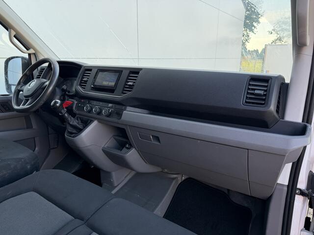 Volkswagen CRAFTER 2.0 TDI 102PK L3H3 2500kg Trekvermogen Airco Camera Multimedia Navigatie Bluetooth