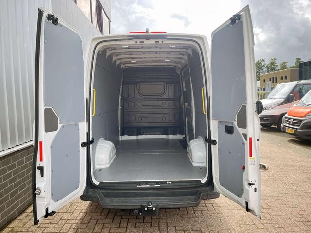 Volkswagen CRAFTER 2.0 TDI L3H3 Airco/Cam/PDC/Trekhaak