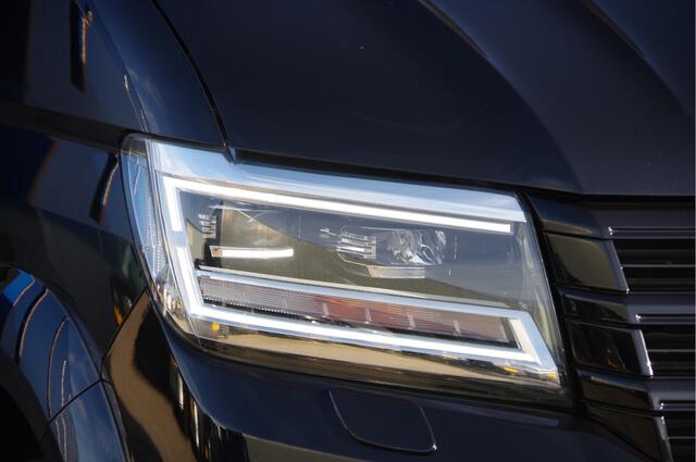 Volkswagen CRAFTER 35 2.0 TDI L3H3(L2H2) 3-ZITS, 177PK AUT. LED, ADAPT. CRUISE, STOELVERWARMING, STUURVERWARMING, VOORRUIT VERWARMING, STANDKACHEL, GEVEERDE ERGO ACTIVE STOEL