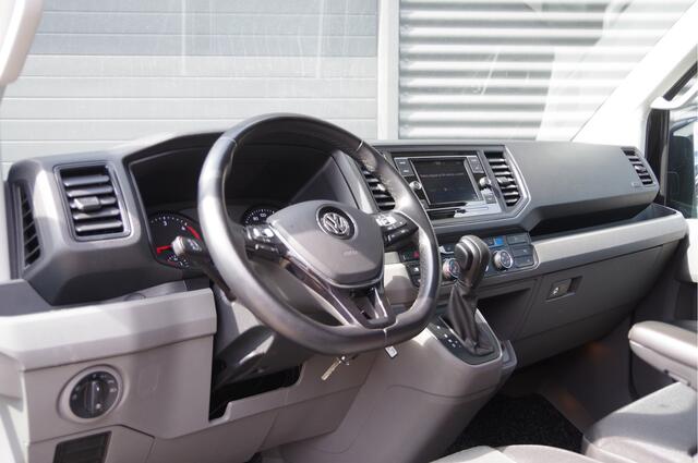 Volkswagen CRAFTER 35 2.0 TDI L3H3(L2H2) 3-ZITS, 177PK AUT. LED, ADAPT. CRUISE, STOELVERWARMING, STUURVERWARMING, VOORRUIT VERWARMING, STANDKACHEL, GEVEERDE ERGO ACTIVE STOEL