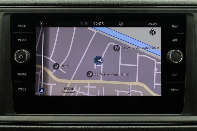 Volkswagen CRAFTER 35 2.0 TDI DSG 140 PK L2H2 2x schuifdeur, LED, 3-Zits, ACC, Camera, Apple Carplay, Sidesteps, DAB, PDC, 18''