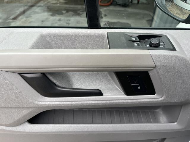 Volkswagen CRAFTER 2.0 TDI L3H3 4Motion 140pk Bpm vrij Werkplaats Omvormer Imperial Standkachel 3000kg trekgewicht 4X4 Vierwielaandrijving Kastinrichting Ladekasten 1e eigenaar Dealer onderhouden Euro 6 Imperial