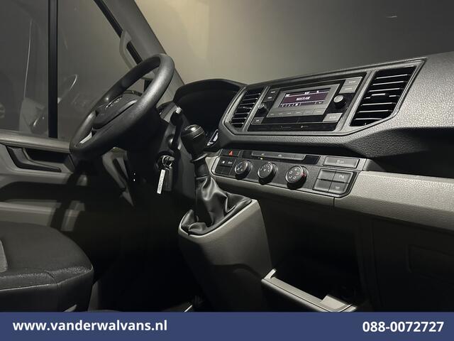 Volkswagen CRAFTER 2.0 TDI L3H2 L2H1 Euro6 Airco | 2500kg Trekhaak | Parkeersensoren Bijrijdersbank