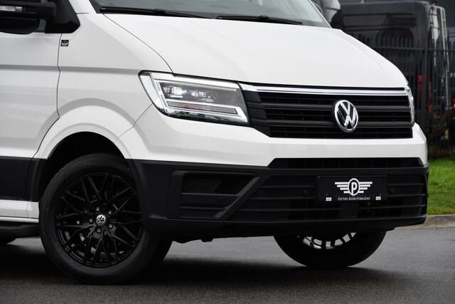 Volkswagen CRAFTER 35 2.0 TDI L3H3 PB Edition Adaptieve Cruise, Camera, LED, Carplay, Trekhaak, Automaat, 140pk, Sensoren, Multimedia, Uniek!