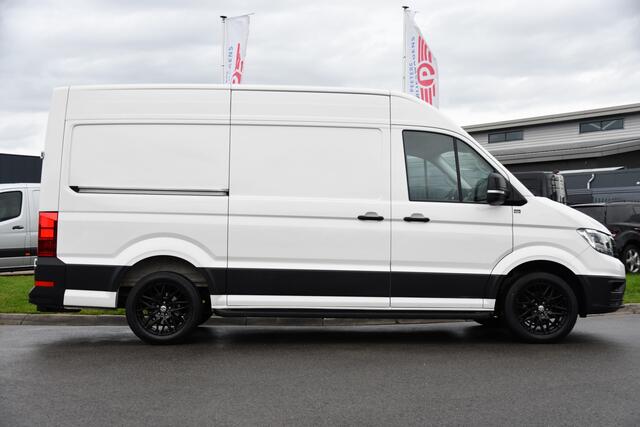 Volkswagen CRAFTER 35 2.0 TDI L3H3 PB Edition Adaptieve Cruise, Camera, LED, Carplay, Trekhaak, Automaat, 140pk, Sensoren, Multimedia, Uniek!