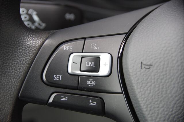 Volkswagen CRAFTER 2.0 TDI L3H2(L2H1) 177PK AUT. DC-6P, CAMERA, TREKHAAK, CRUISE, CARPLAY, AIRCO, PARKEERSENSOREN, DUBBELE CABINE, DUBBEL CABINE, NL AUTO, NAP