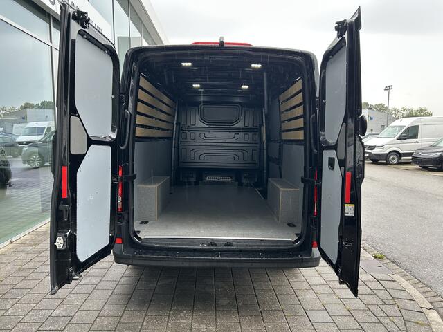 Volkswagen CRAFTER 30 2.0 TDI L3H2 Highline 140PK RK Edition | Achteruitrijcamera | Betimmering | Ergo bestuurdersstoel | Laag dak