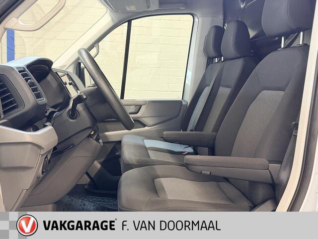 Volkswagen CRAFTER 35 2.0 TDI L3H3 140pk Highline | Nav | Trekhaak | PDC