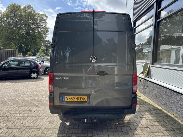 Volkswagen CRAFTER 30 2.0 TDI L3H2 Comfortline | CAMERA | CARPLAY | TREKHAAK | GEVEERDE STOEL |