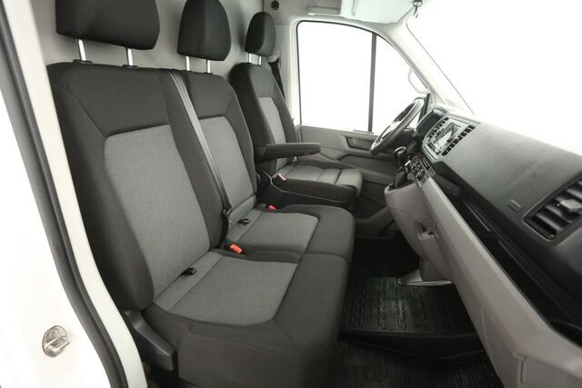 Volkswagen CRAFTER 2.0 TDI 177PK L3H3 | Automaat | Airco | Camera | Cruise | 3 Zits | 3000KG Trekgew. | Trekhaak | Carplay