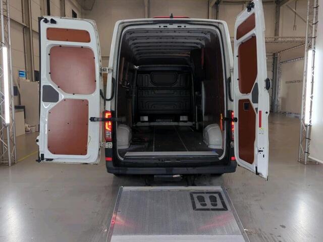 Volkswagen CRAFTER 35 2.0 TDI L4H3 MET LAADKLEP