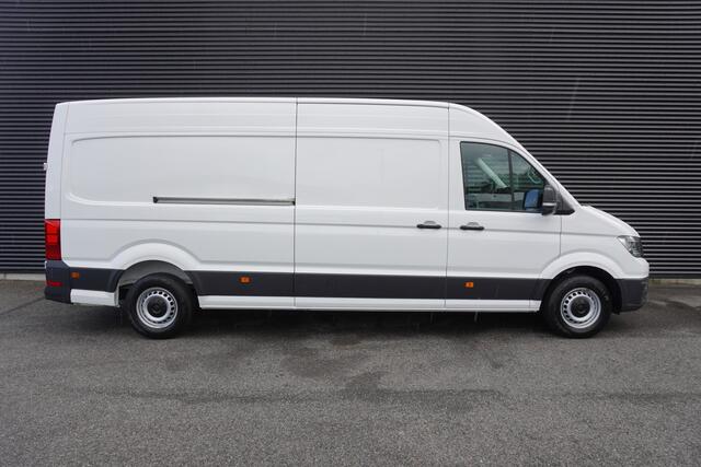 Volkswagen CRAFTER 177pk L4H3/L3H2 Facelift LED Apple Carplay Camera Parkeersensoren Trekhaak Digitaal Dashboard