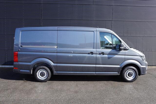 Volkswagen CRAFTER 180pk Automaat L3H3/L2H2 Werkplaats inrichting Navigatie Trekhaak Parkeersensoren