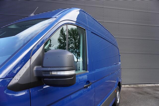 Volkswagen CRAFTER 180pk Automaat L3H3/L2H2 Apple carplay Cruise control Camera 3-Zits