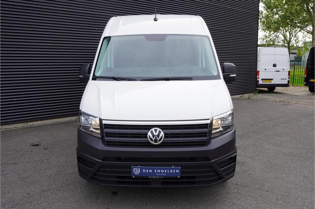Volkswagen CRAFTER Volkswagen Crafter 180pk RWD L3H3/L2H2 3500kg Trekgewicht Trekhaak Apple carplay Camera Cruise control