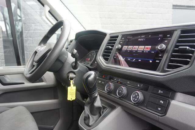Volkswagen CRAFTER 2.0 TDI L3H3 177PK Automaat 3.500KG EURO 6 - Airco - Navi - Cruise - €18.900,- Excl.
