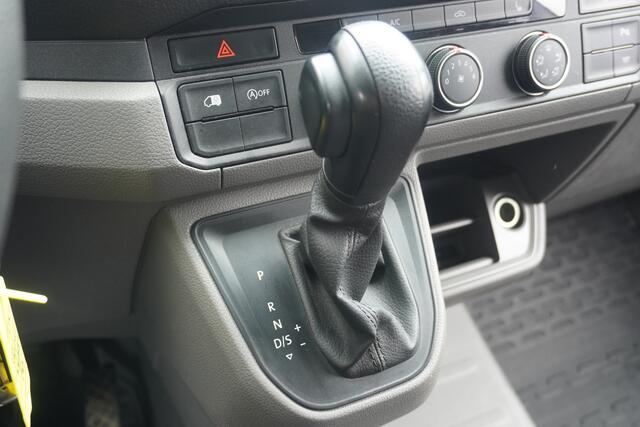 Volkswagen CRAFTER 2.0 TDI L3H3 177PK Automaat 3.500KG EURO 6 - Airco - Navi - Cruise - €18.900,- Excl.