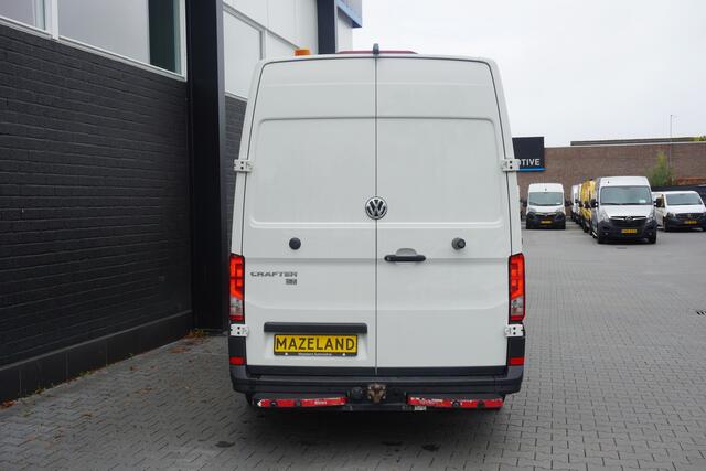 Volkswagen CRAFTER 2.0 TDI L3H3 177PK Automaat 3.500KG EURO 6 - Airco - Navi - Cruise - €18.900,- Excl.