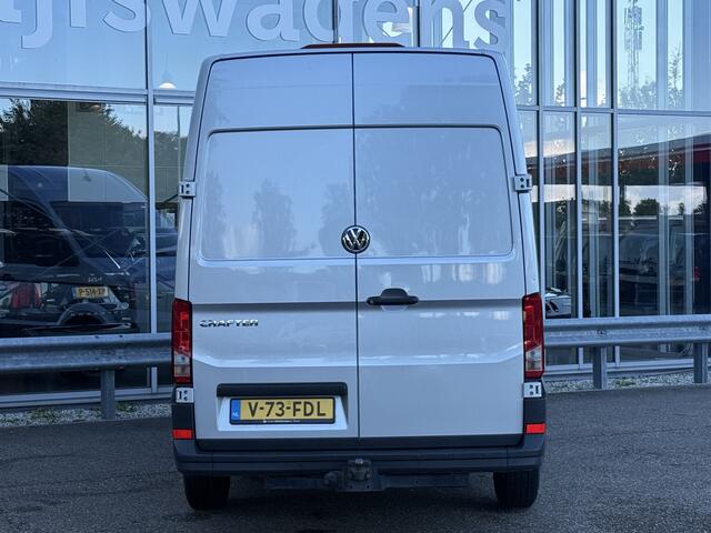 Volkswagen CRAFTER 35 2.0 TDI 140PK L3H3 | PDC | Airco | Trekhaak 3T