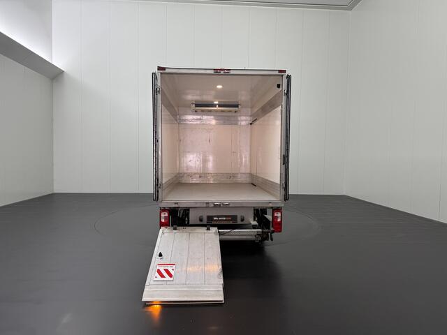 Volkswagen CRAFTER 2.0TDI 140PK Automaat Koelbakwagen+Laadklep | Multimedia | Airco | Cruise