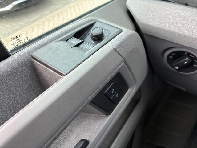 Volkswagen CRAFTER 35 2.0 TDI 140PK 6-hand L4 EL Comfortline EURO VI RWD Karhof laadbak icm Dhollandia laadklep