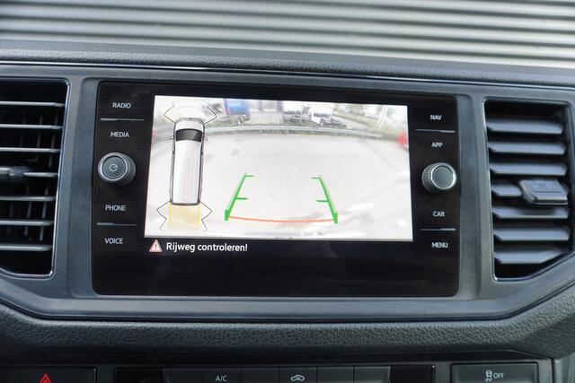 Volkswagen CRAFTER 50 N1 Dubbellucht 160pk Automaat L4H3/L3H2 Apple Carplay 3500kg Trekgewicht Imperiaal Camera Parkeersensoren Cruise control