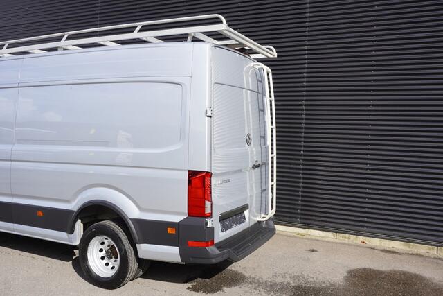 Volkswagen CRAFTER 50 N1 Dubbellucht 160pk Automaat L4H3/L3H2 Apple Carplay 3500kg Trekgewicht Imperiaal Camera Parkeersensoren Cruise control