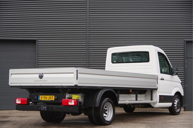 Volkswagen CRAFTER 50 2.0 TDI L4, N1! DUBBELLUCHT OPEN LAADBAK, 3.5T TREKHAAK, FACELIFT, CAMERA, PARKEERSENSOREN, CARPLAY, CLIMA, NL AUTO, NAP, PICK-UP, OPENLAADBAK, PICK UP