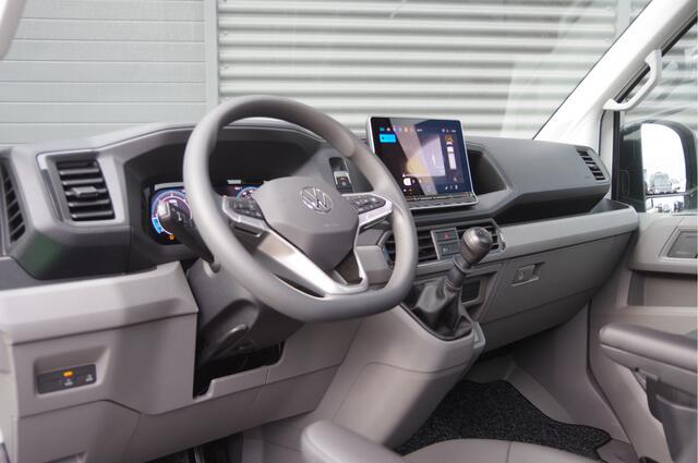 Volkswagen CRAFTER 50 2.0 TDI L4, N1! DUBBELLUCHT OPEN LAADBAK, 3.5T TREKHAAK, FACELIFT, CAMERA, PARKEERSENSOREN, CARPLAY, CLIMA, NL AUTO, NAP, PICK-UP, OPENLAADBAK, PICK UP