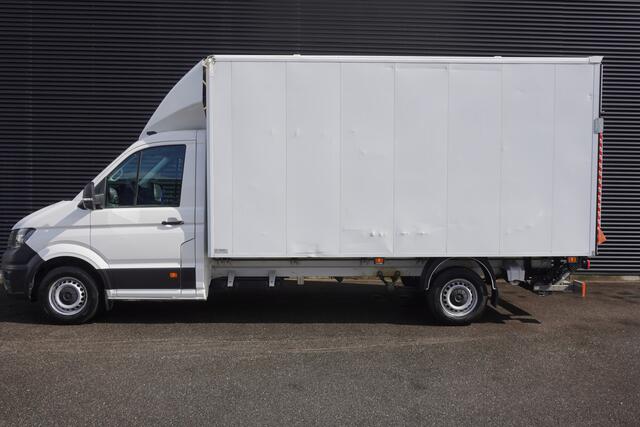 Volkswagen CRAFTER 140pk Automaat Bakwagen Laadklep zijdeur Apple Carplay Airco Cruise control