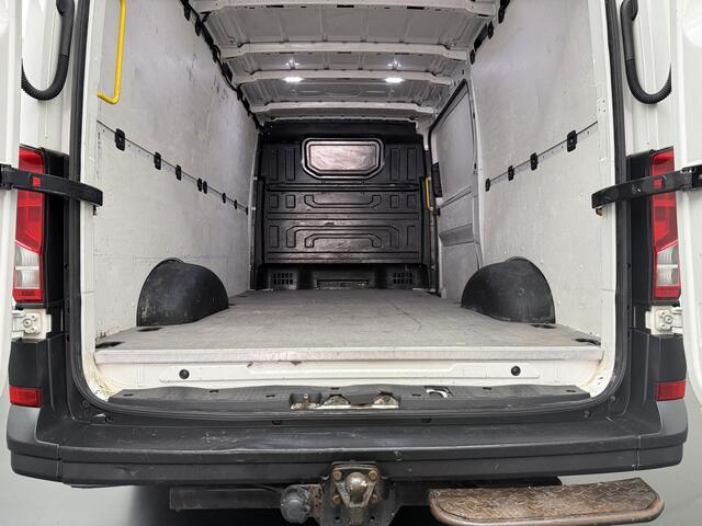 Volkswagen CRAFTER 2.0TDI 177PK Automaat L3H2 4x4 | 4-Motion | Imperiaal | Trekhaak | Navigatie | Camera | Airco | Cruise | 3-Zits