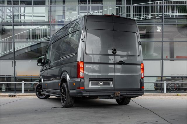 Volkswagen CRAFTER 2.0 TDI 177 PK L3H3 Highline | DSG | L+R Schuifdeur | Bi-Xenon | ACC | Trekhaak | Blind spot | Camera | CarPlay | Navigatie | Massage | Stoel- en stuurwielverwarming | DAB | Nieuwe APK