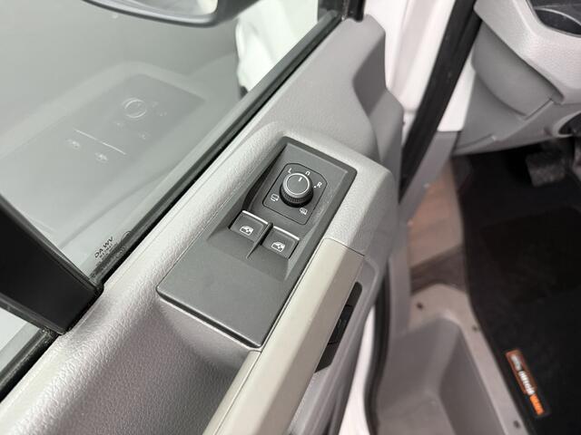 Volkswagen CRAFTER 2.0TDi 177PK Automaat L3H3 | Navigatie | Camera | Multimedia | Airco | Cruise | trekhaak – foto 8