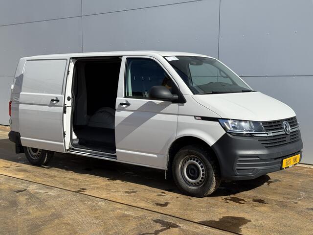 Volkswagen E-Transporter 113PK L2H1 138KM WLTP Trekhaak 100% Elektrisch Transporter Airco Stoelverwarming Parkeersensoren