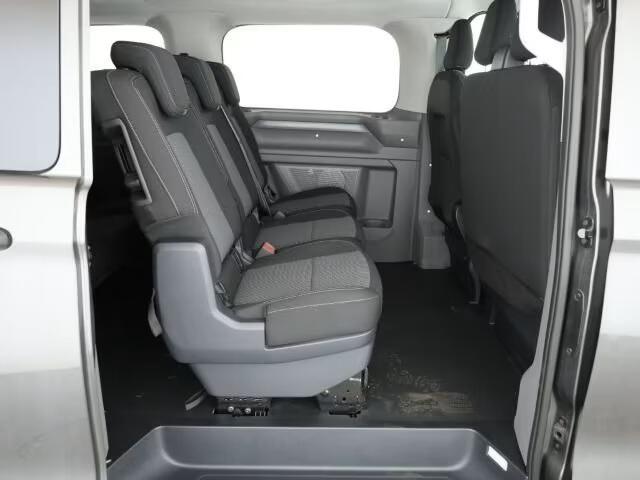 Volkswagen E-Transporter Caravelle L1H1 64 kWh 9 personen 47.553 incl BTW LED Camera Carplay Stoelverwarming