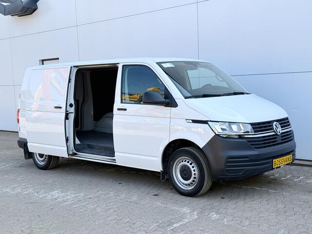 Volkswagen E-Transporter 113PK 37,3kWh L2H1 Elektrisch! 138KM WLTP Trekhaak Carplay Airco Stoelverwarming Parkeersensoren Transporter