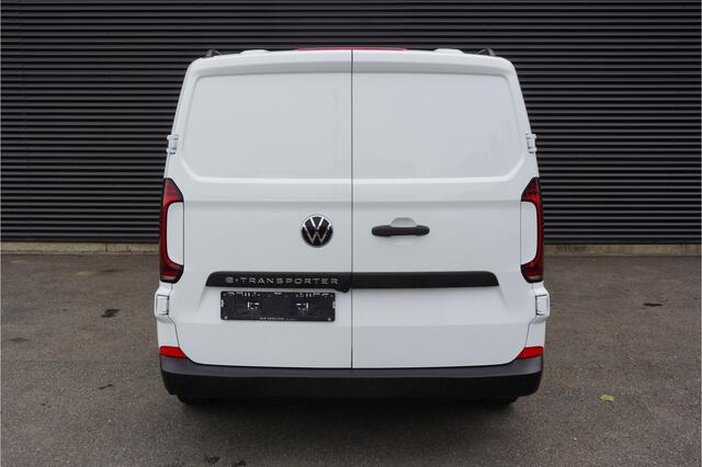 Volkswagen E-Transporter 32 L1H1 Life 64 kWh Apple Carplay Camera 3-Zits ACC Cruise control Digitaal Dashboard
