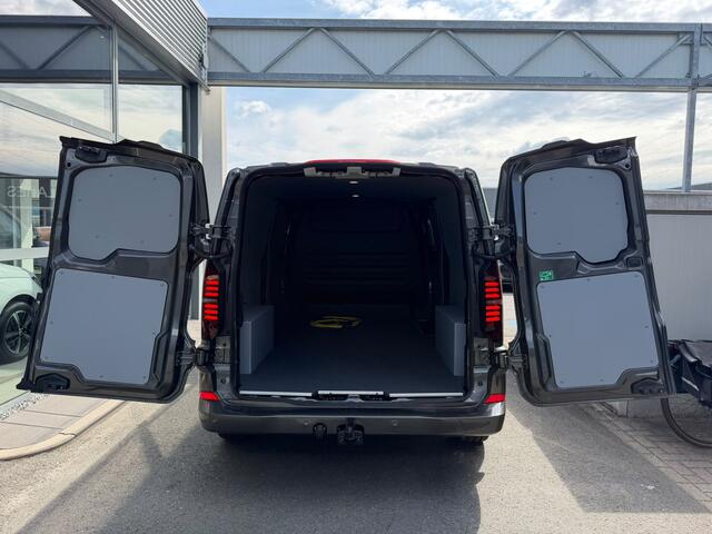 Volkswagen E-Transporter L2H1 218pk 64kWh Automaat Style / Wordt verwacht